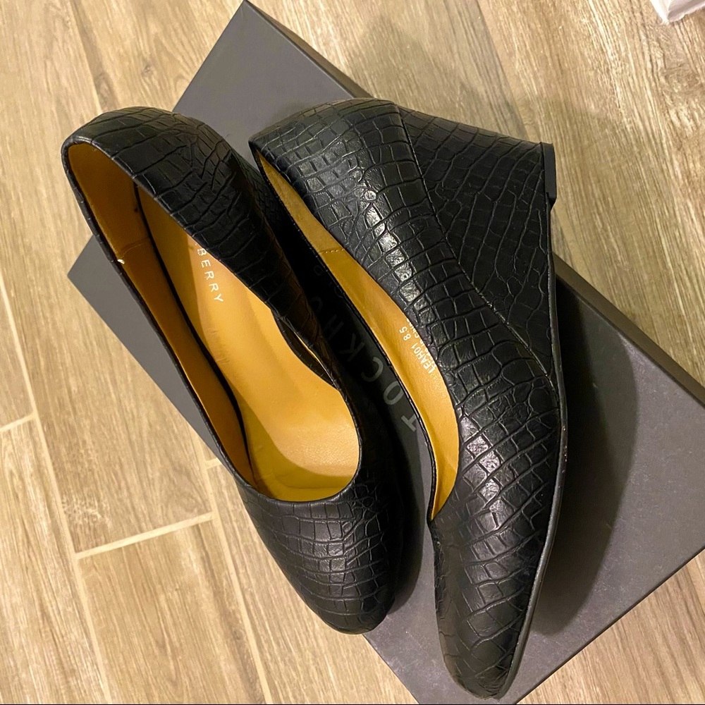 Wedge sandals